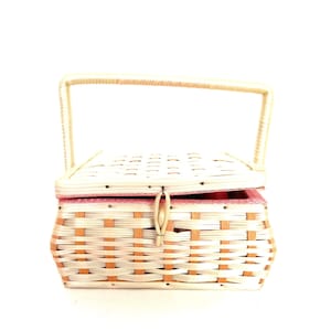 Vintage sewing basket Craft box with Pink Lining Pin Cushion Backing Granny Sewing Carrying Storage Case with Thread