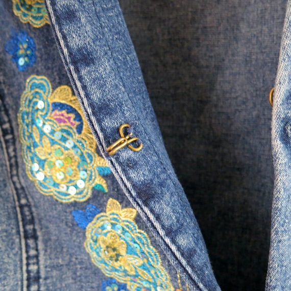 Embroidered Paisleys Jean Jacket Vintage 90s Deni… - image 2