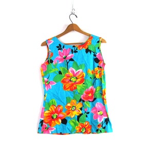 Sleeveless Floral Blouse 1960s Screen Printed Combed Weft Sateen Flower Pattern Shirt Vintage MOD Beach Top Women&#39;s Size Medium