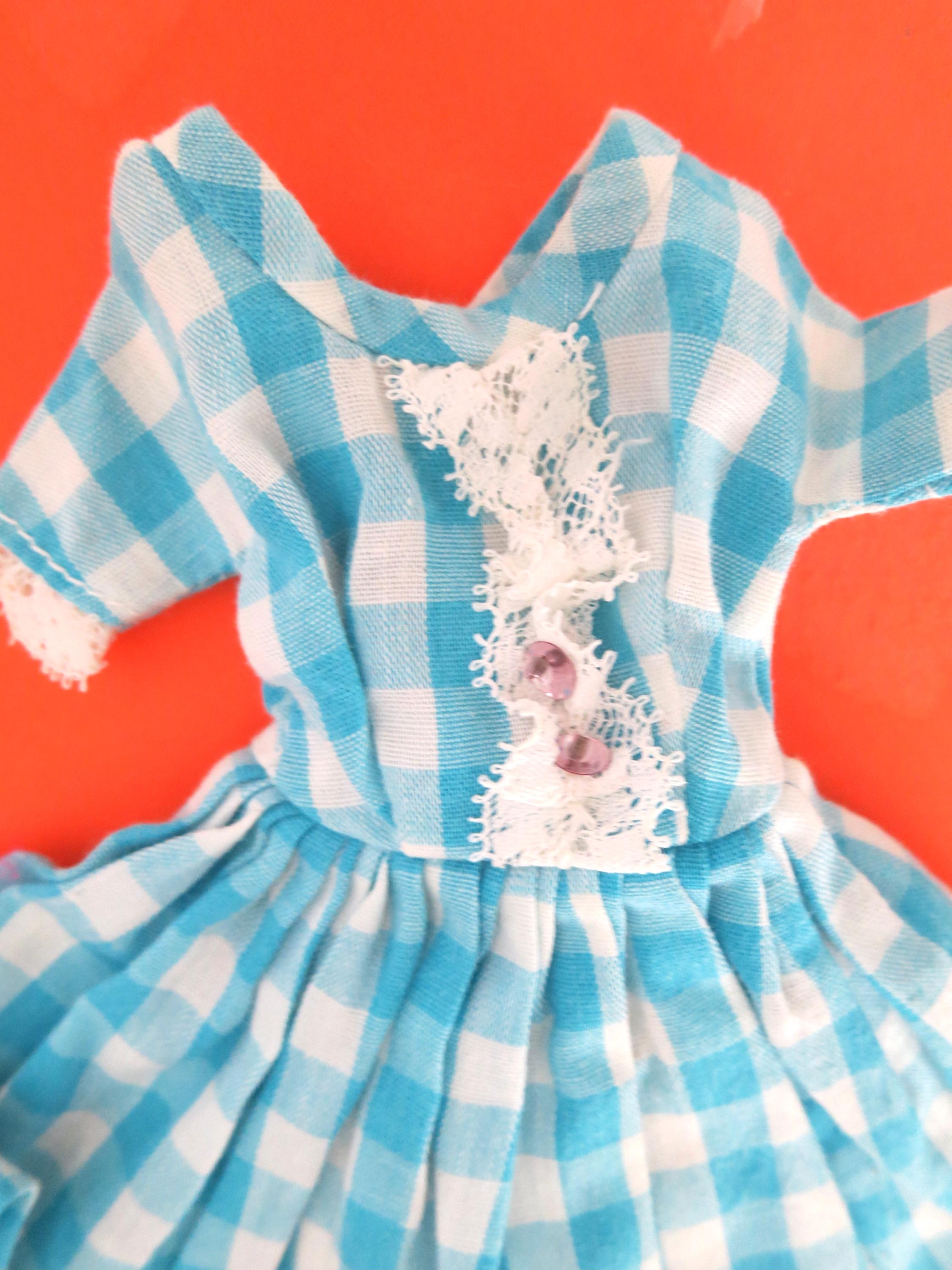 blue and white barbie dress Vintage 1976 Blonde Hair Blue Eyes Barbie Doll White Lace Satin Dress –  Enchanted Styles
