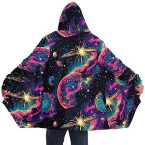 Capa de forro polar Trippy Planets: abrigo con capucha para festivales rave