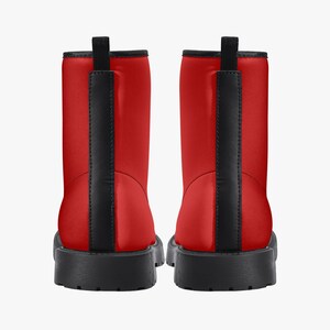 Botas de combate de couro vegano vermelho: estilo gótico unissex para motociclistas imagem 6