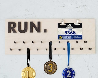 Custom medal holder with name, Running medal and bib display, Running medal and bib holder, Running medal holder custom, Run medal display