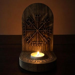 Vegvisir Pagan Holzaltar: Nordische Dekoration & Ritualaltar