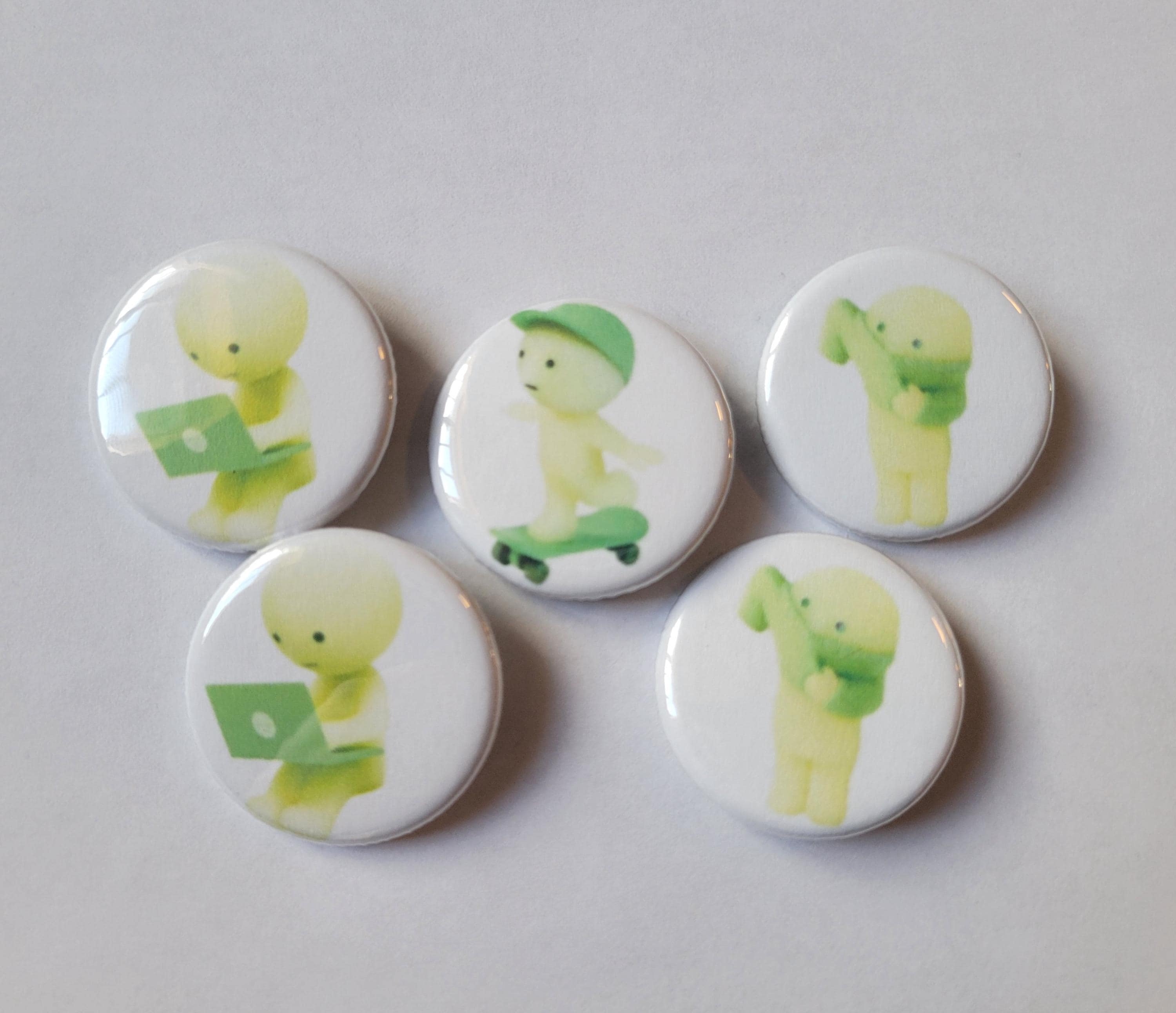 Little Green Guy Keychain - Etsy