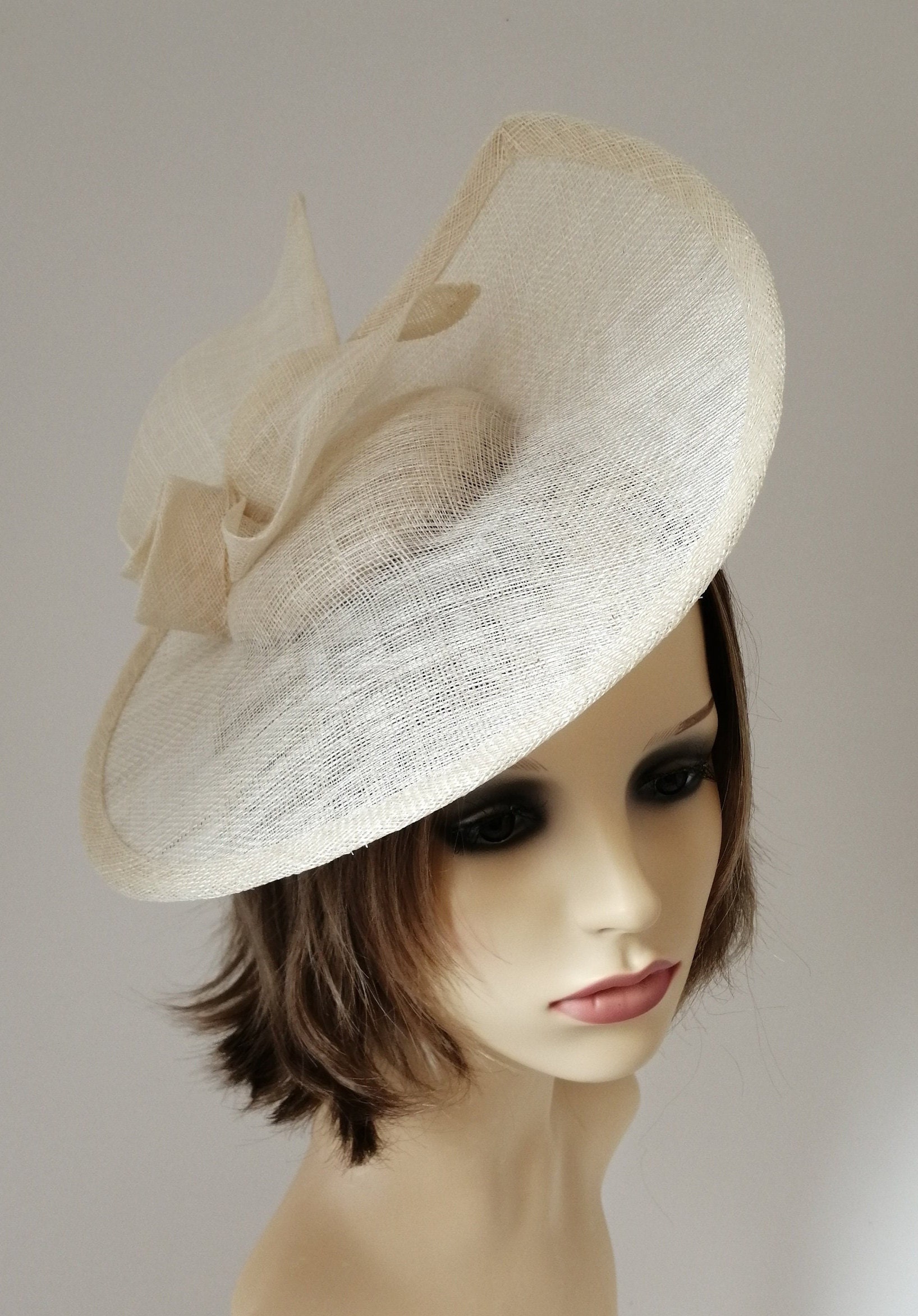Ivory Hatinator/fascinator/wedding Hat 