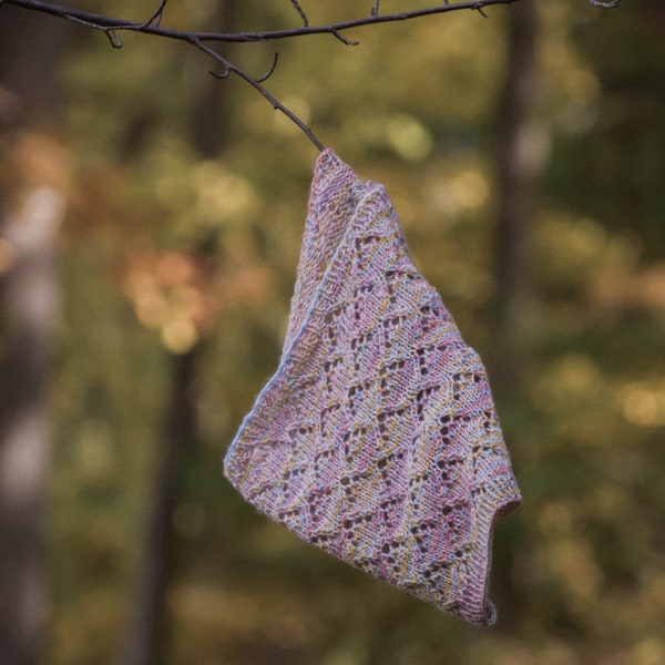 Knitting Pattern / Knit cowl pattern / Knit scarf pattern / The Bantam Cowl