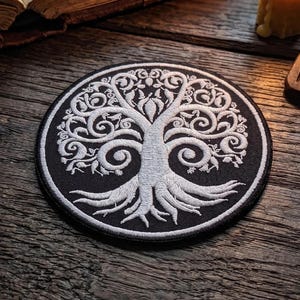 Yggdrasil Aufnäher Gestickt – Wikinger Lebensbaum & Nordische Mythologie