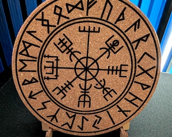 Vegvísir Cork Coaster – Viking Compass & Elder Futhark Rune Circle