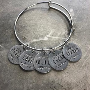 The Sandra Bracelet - Multiple Name Bracelet