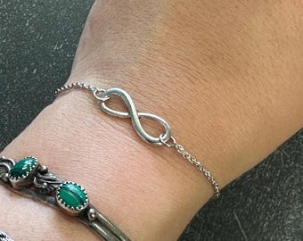 Infinity Dainty Chain Bracelet
