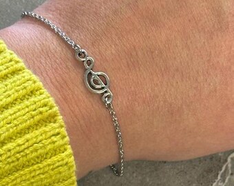 Music Note Dainty Chain Bracelet