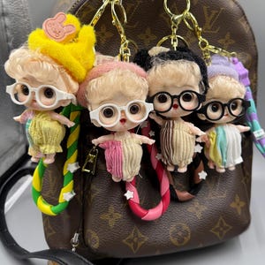 Niedlicher Püppchen Taschenanhänger als Schlüsselanhänger, Geschenk Mini Puppe für Handtasche
