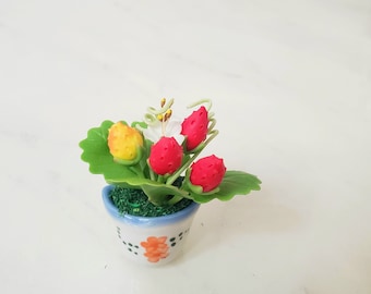 Miniature Flower- Strawberry - Magnet pot -Handmade Flowers - Forever lasting