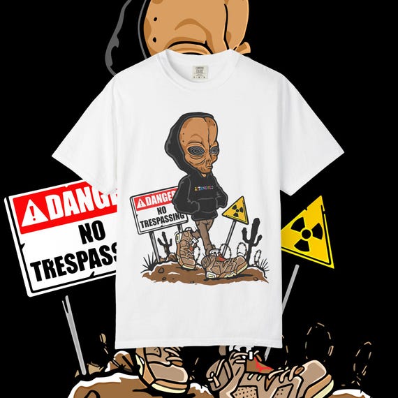 Alien Graphic Tee: Unisex Garment-Dyed US Cotton T-Shirt