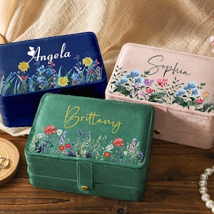 Personalized Velvet Jewelry Box,Large Jewelry Storage,Bridesmaid Proposal Gifts,Birthday gift for her,Floral Jewelry Box,Wedding Party Gift