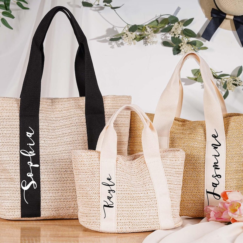 Holiday Straw Bag With Customized Name main image 1