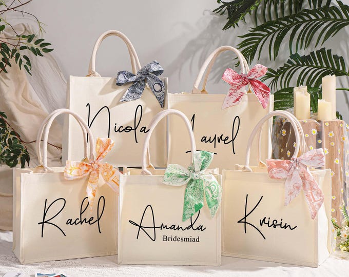Personalized Bridesmaid Canvas Gift Bags, Bridesmaid Gift bags, Bridesmaid Beach Bag, Bridesmaid Gifts,Wedding Tote Bags, Bridal Party Gifts