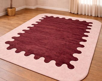 Alfombra moderna con borde festoneado y mechones hechos a mano: alfombra de diseño burdeos y rubor, lujo para sus interiores, impresionante alfombra abstracta hecha a mano.