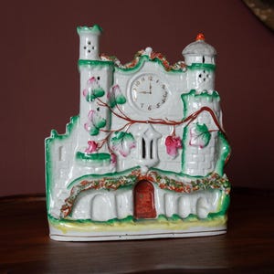 Castle staffordshire flatback