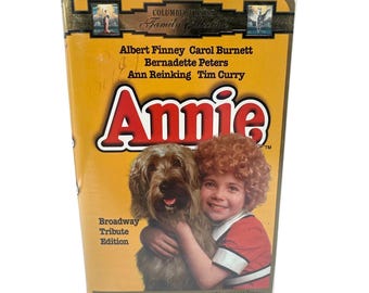 Annie VHS 1982 Broadway Tribute Edition Albert Finney Carol Burnett PG