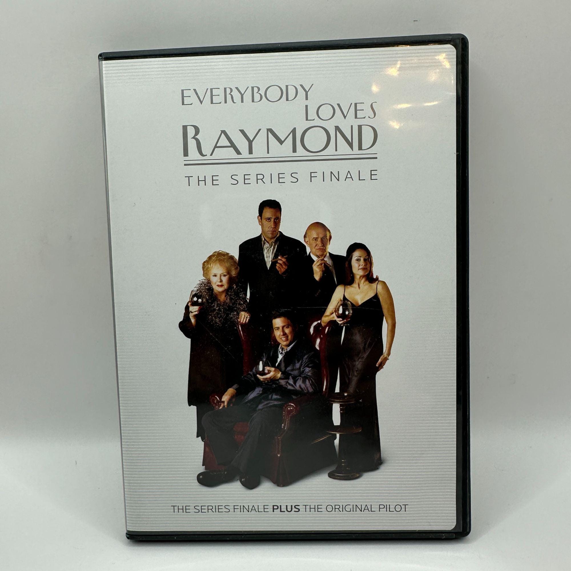 その他 Everybody Loves Raymond: Series Finale [DVD] Amazon.com: Everybody Loves Raymond: The Series Finale PLUS The