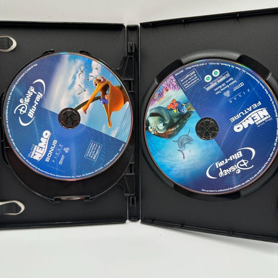 Finding Nemo Collectors Edition 3 Disc Combo DVD Blu-ray Disney