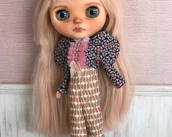 NEo Blythe retro Seventies puff sleeve Flares Jumpsuit with bows , lace and frills for blythe dolls Maker and Muse
