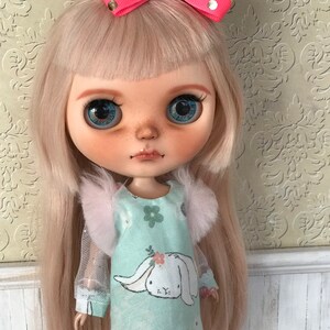 Blythe Muñeca Conejo de Pascua y Amigos Glam Long Sleeve Dress Maker y Muse