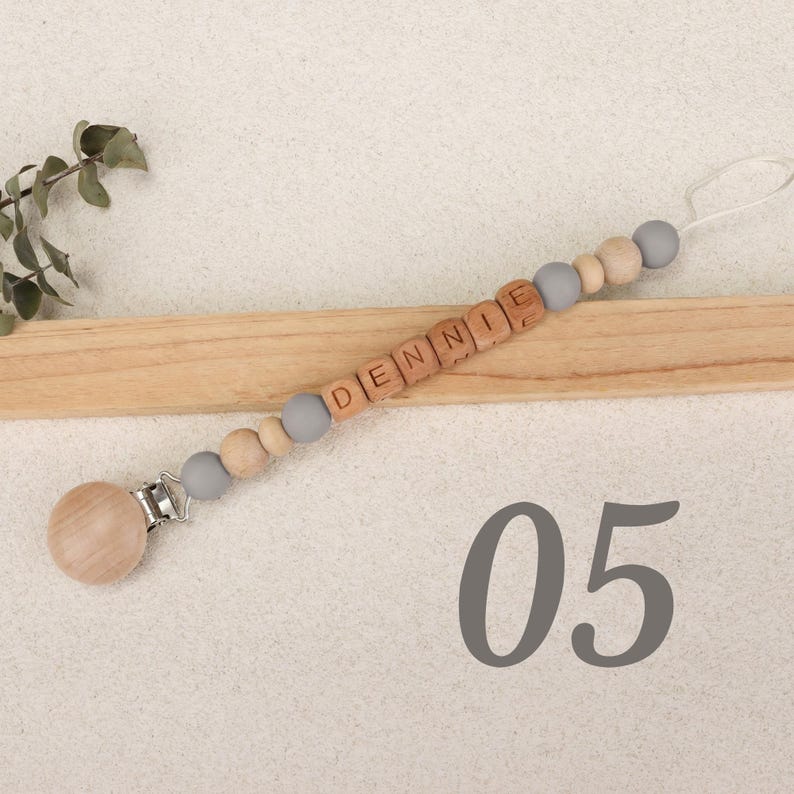 Sujetachupetes personalizado, estilo bohemio, cadena de madera para chupete, regalo para baby shower, recuerdo para bebé (niño o niña), hecho a mano 05