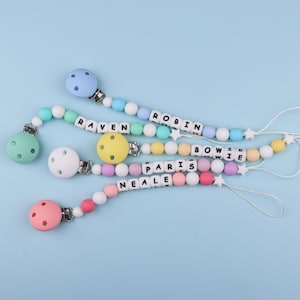 Clip de chupete personalizado, cadena de madera para chupete, regalo único para baby shower, regalo para niño y niña, calidad artesanal, regalo para mamá primeriza.