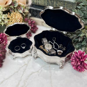 Personalized Victorian Ring Box Small 4" x 3" Silver Engraved Jewelry Box Lion Feet Antique Style Proposal, Wedding, Bridesmaid Gift image 3