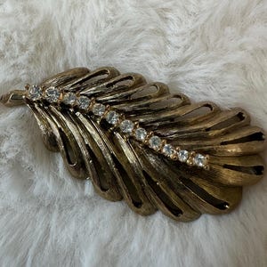 Vintage Leaf-pattern Brooch with Rhinestones