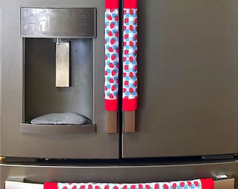 Strawberry Kitchen Fridge Handle Covers, Checkered Decor (Set of 3)