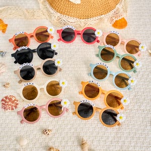 Personalized Name Kids Sunglasses,Custom Toddler Sunglasses with Daisy Flower,Birthday Gift,Gift for girls,Kids Gift，Flower Girl Gift Idea