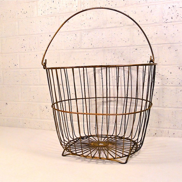 Vintage Wire Egg Basket / farm basket