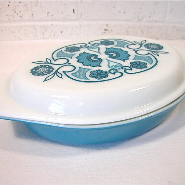 Vintage Pyrex Casserole in Horizon Blue pattern