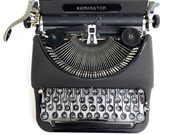 Vintage Remington typewriter~ Deluxe Model 5 typewriter with case~ Beautiful vintage condition