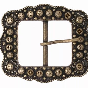 SALE~Vintage Western Belt Buckle~ Southwestern Style Floral Starburst buckle ~ Boho wardrobe~ Brass