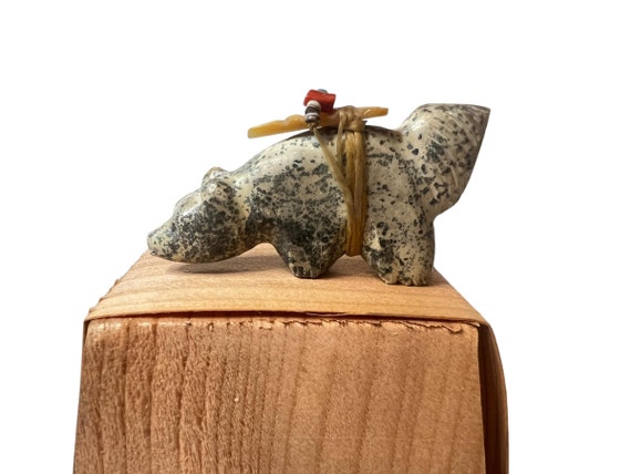 ネイティブアメリカン　フェティッシュ　アニマルストーン Vintage Zuni Fox Fetish, Dalmatian Jasper Stone Carving - Etsy