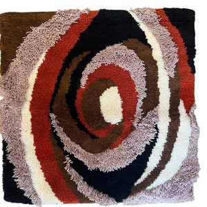 Vintage Abstract Vortex Rya Rug ~ 60's Mod Rug Wall Hanging~ Original Mid Century Shag Rya Rug art piece~ 33" by 33"~ Signed by artist