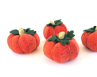 Vintage Pumpkin Pin cushion~ Fall / Halloween Cottagecore Sewing notions pincushion