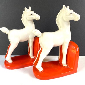 Vintage Horse Bookend Set ~ Equestrian Book ends~ Mid Century Red & White Ceramic bookends~ Nursery decor ~Made in Japan