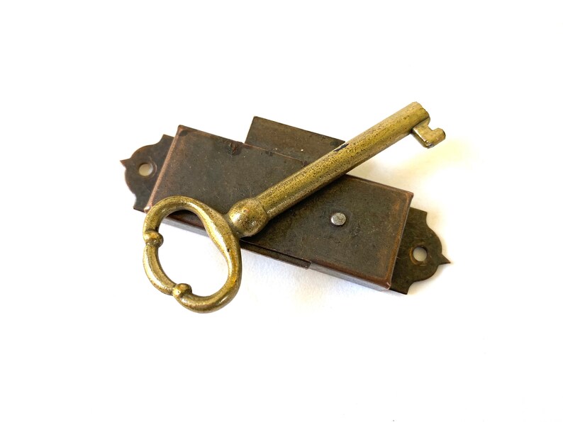 Vintage Schrankschloss mit Schlüssel Funktioniert mit | Etsy