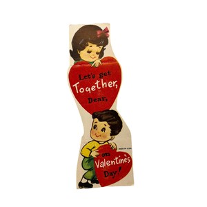 Vintage Mod 1960's Valentine ~ "Let's get together dear" Die Cut Unused Valentine's Card~ Ragazza con ragazzo
