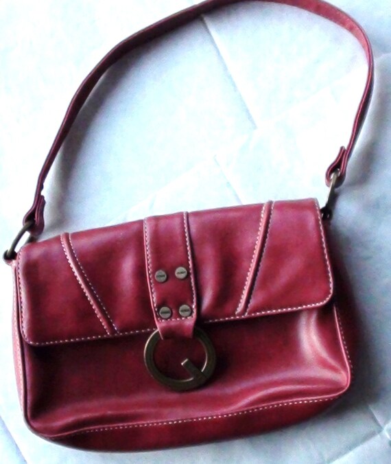 red guess purse