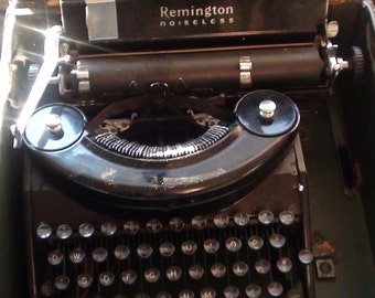 Máquina de escrever portátil silenciosa Remington Rand 1931-1941 com estojo H1000-H63756 em bom estado, segunda guerra mundial