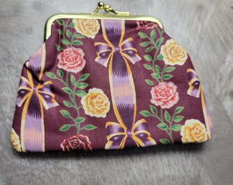 Coin Clutch Roses Vintage with vinyl lining