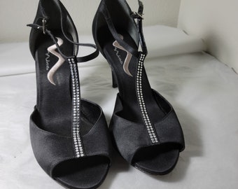 Vintage Nina Fancy Sparkly Pumps Shoes Elegant Black Satin with Nice 3" Heel Sandals Design Size 8 1/2M or 38 1/2eu