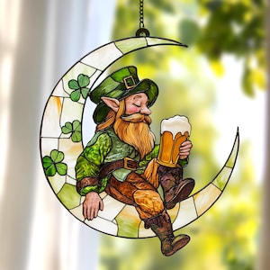 Irish Leprechaun Acrylic Suncatcher, Lucky Shamrock Ornament, St. Patrick&#39;s Day Window Hanging, Perfect Gift for Gardeners